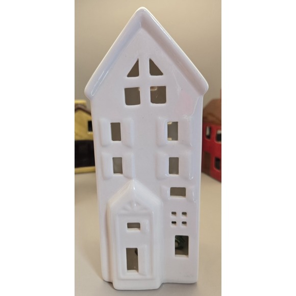 Mini Ceramic Village  Six Houses. Light Up With Your Candles - Picture 15 of 16